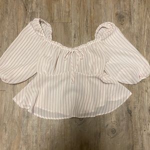 Super cute pink and white top!